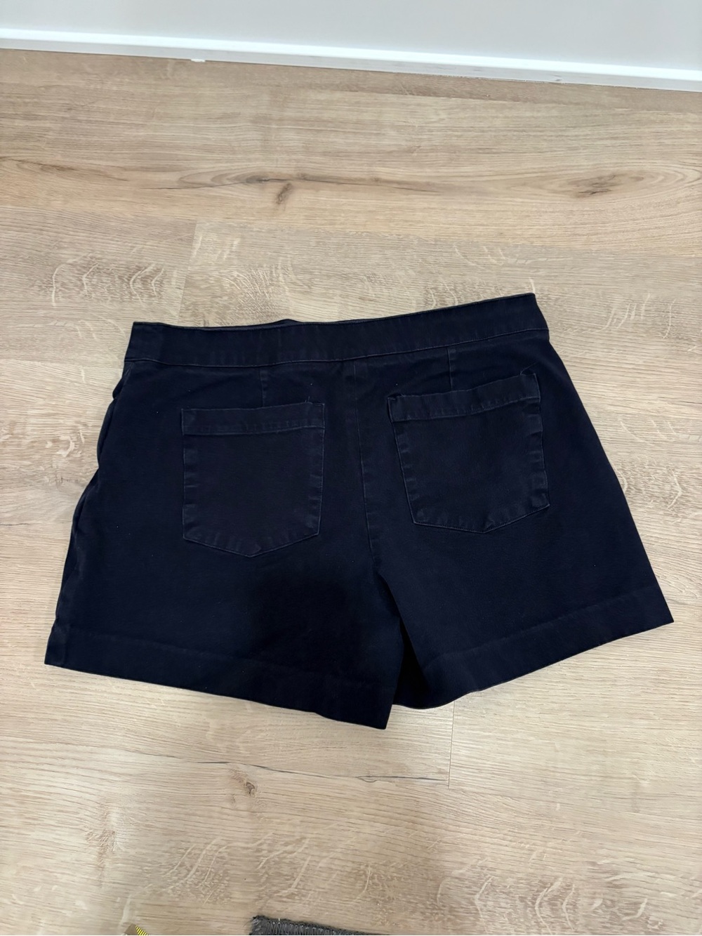 Spanx Navy On The Go Shorts Size Large Retails - Picture 4 of 5